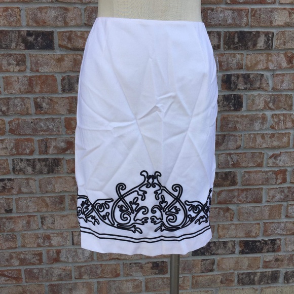 Talbots Dresses & Skirts - NWT Embroidered Talbots Skirt White 12P